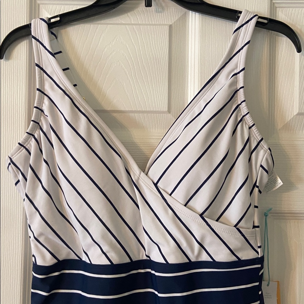 Kona Sol Navy and White Striped Swimsuit size L brand new - Picture 2 of 8
